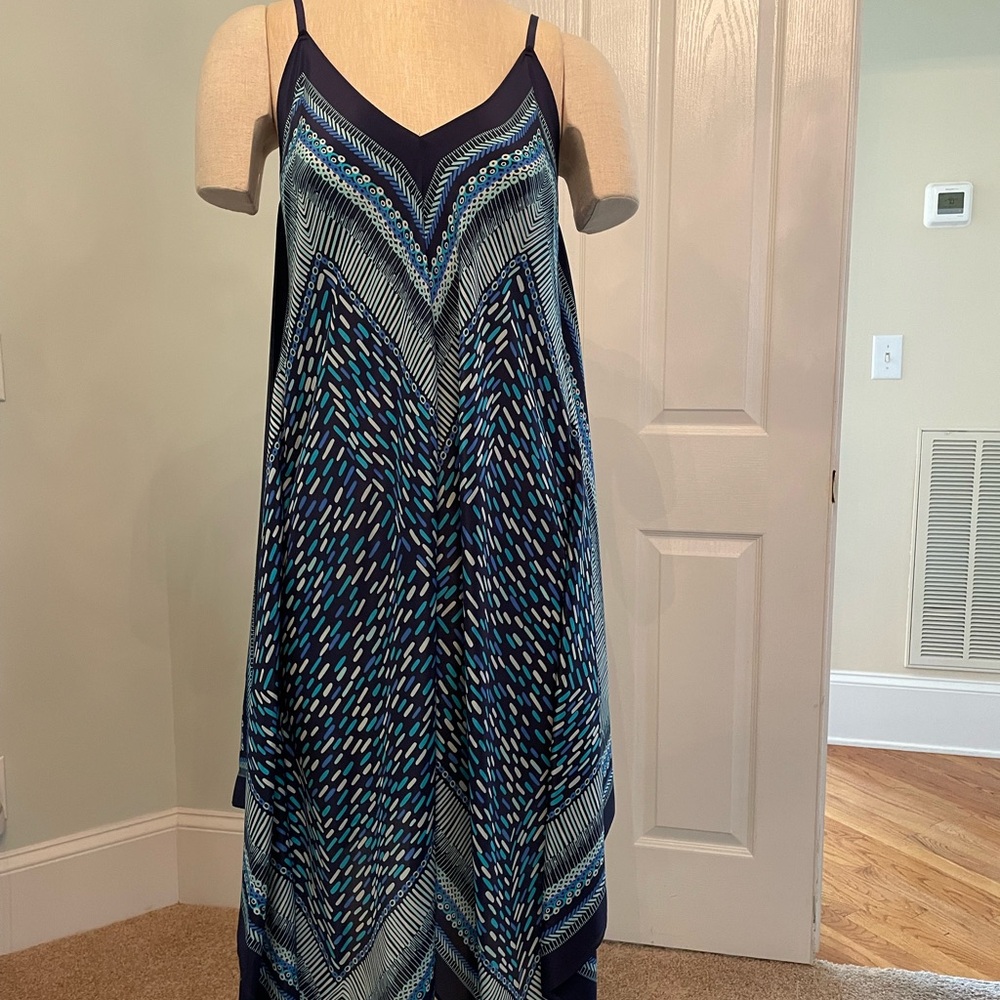 GORGEOUS!  J McLaughlin SILK Scarf Dress